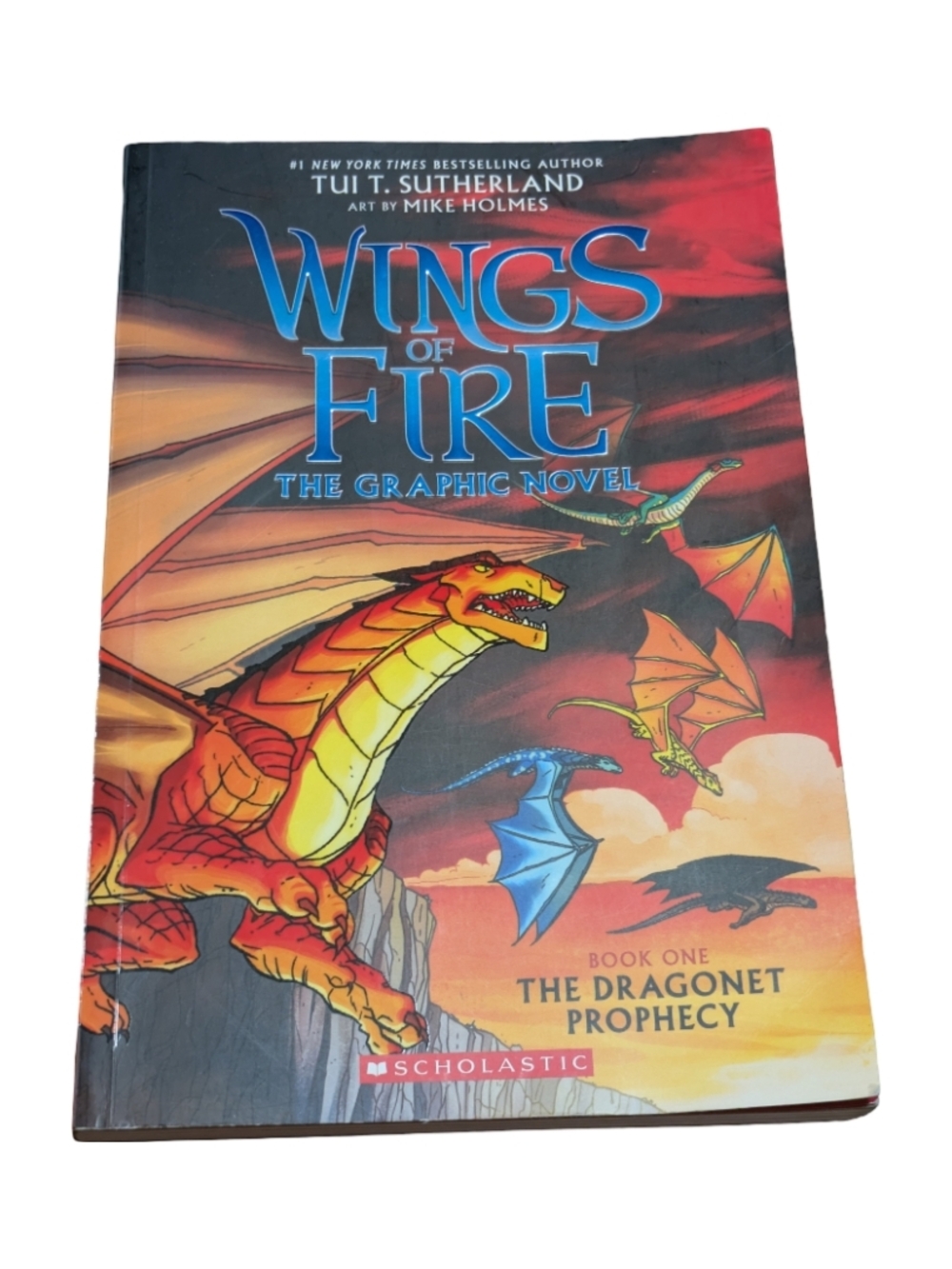 Wings of Fire: The Dragonet Prophecy Graphic Novel - Red & Orange Dragon Cover
